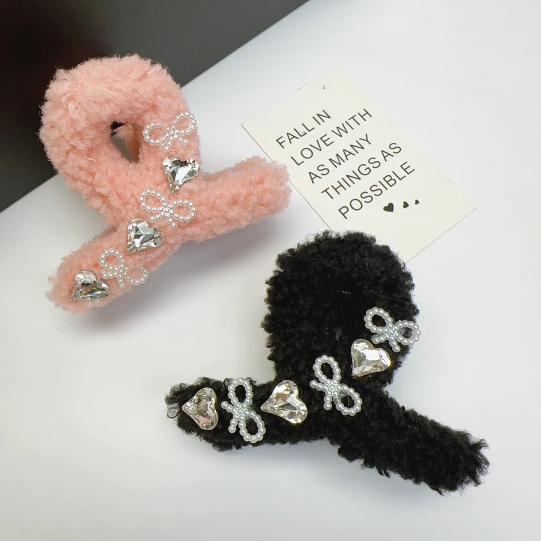 ZJ025秋冬新款时尚甜美毛绒抓夹爱心水钻珠珠蝴蝶结后脑勺鲨鱼夹