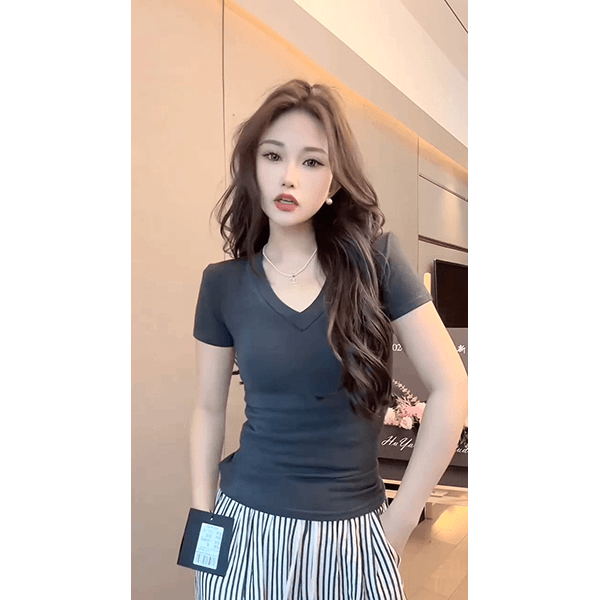 新款紧致修身高弹舒适V领显瘦打底衫洋气小垫肩高品质百搭短袖T恤