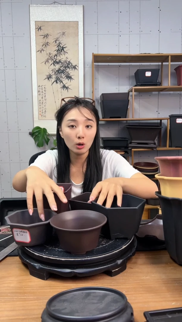 【闪购商品】树脂20CM以下5只花盆组合紫檀色