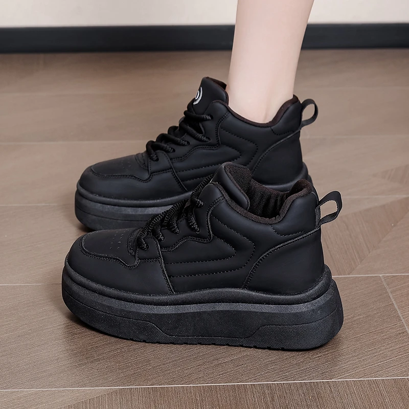 2024秋冬季爆款高帮鞋板鞋女厚底显高休闲鞋圆头复古女鞋加绒棉鞋