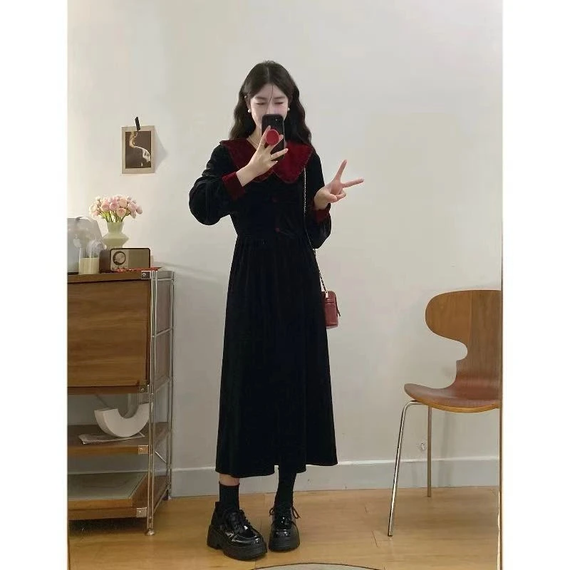 MO88ZSPF大码赫本风黑色连衣裙女装秋冬富家千金新年优雅显瘦长裙