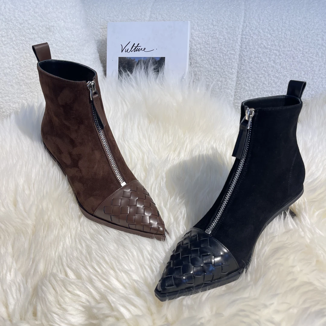 【vs】24新款秋冬时尚百搭小猫跟拼接瘦瘦靴真皮尖头女短靴4574