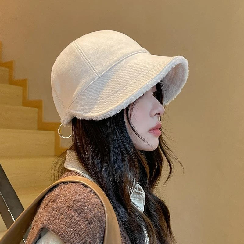日系女秋冬季保暖毛绒渔夫帽韩版休闲百搭马术帽网红显脸小鸭舌帽