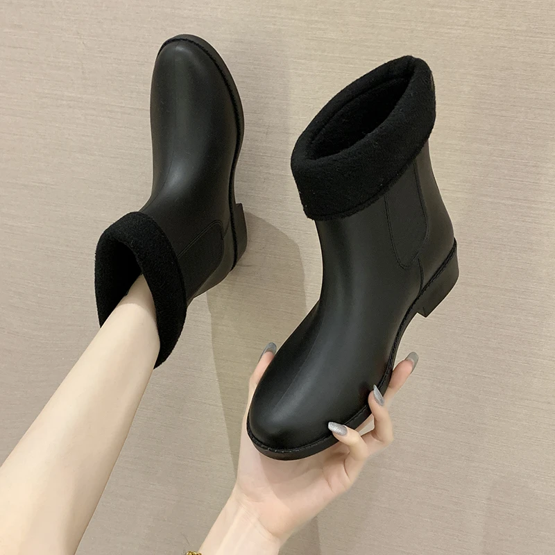中筒雨鞋女士外穿防滑短筒雨靴厚底加绒百搭成人网红四季水鞋胶鞋