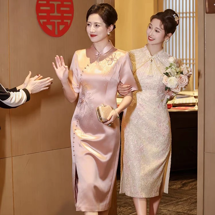 高端喜婆婆婚宴装2024新款妈妈婚礼喜服旗袍粉色结婚礼服高贵夏季