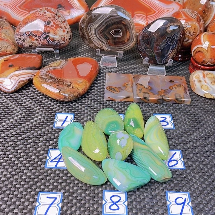 玛瑙/玉髓珠宝奇石未镶嵌杨*缠丝玛瑙