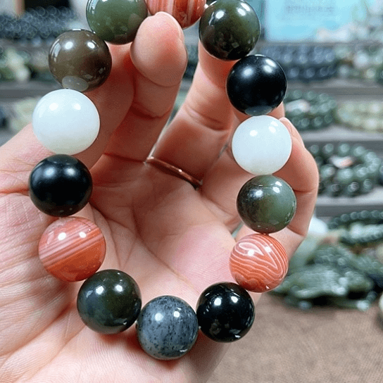 和田玉手链未镶嵌多宝卡16