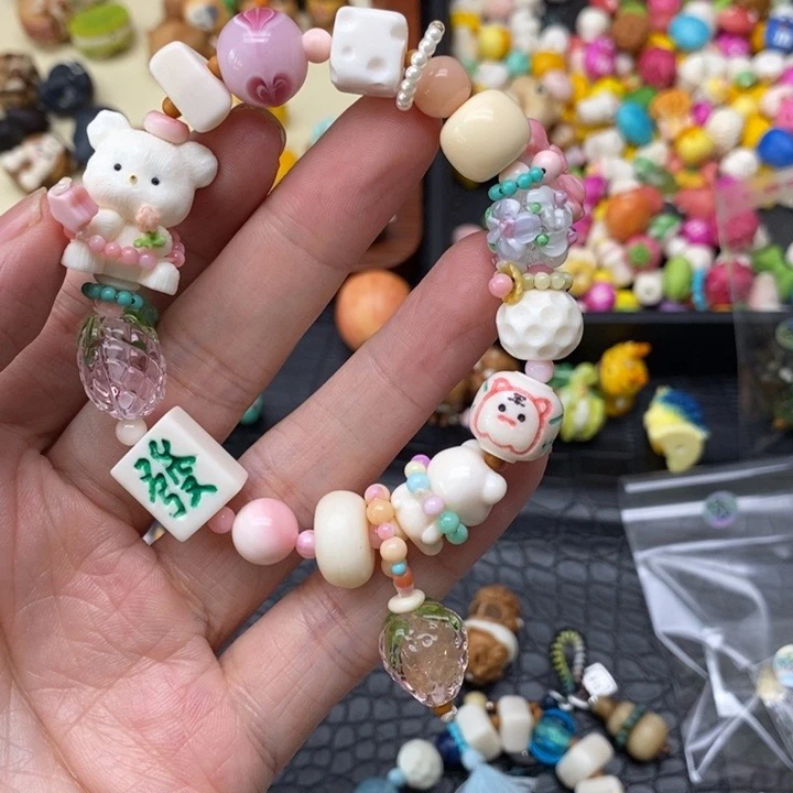 非金属木质手链 原创多巴胺风格手链鹿角小白熊可爱女士