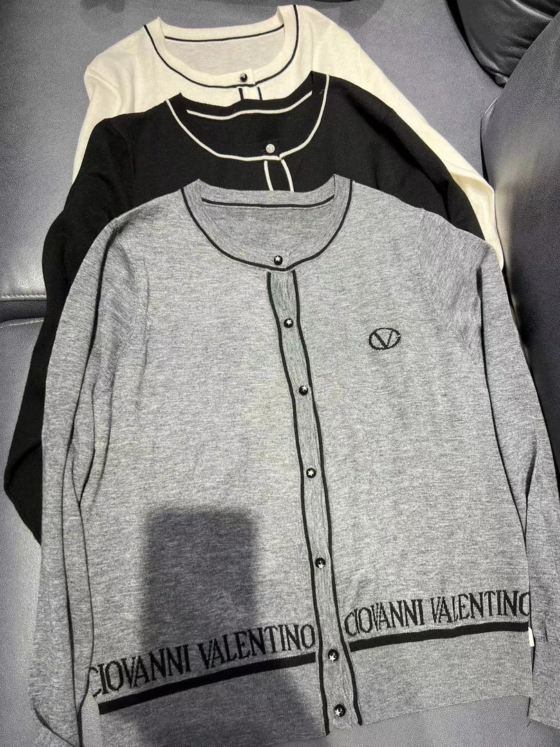 《林李上新》6828时尚字母提花圆领羊毛衫轻奢气质长袖针织衫