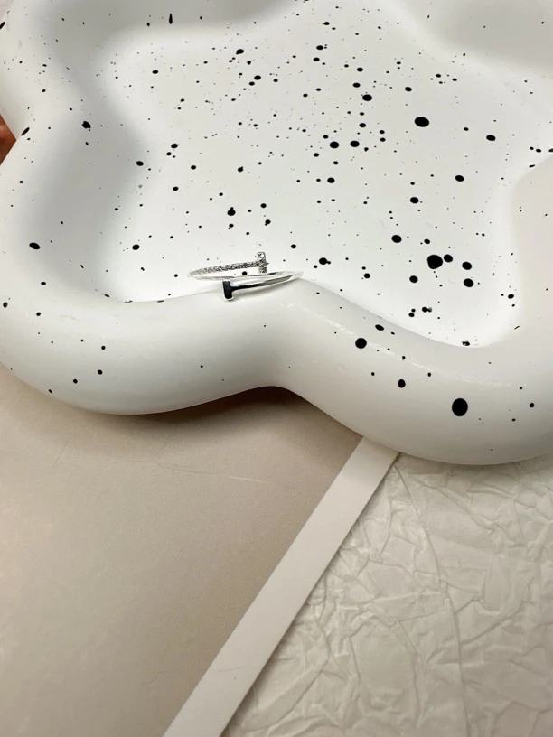 925银合成锆石戒指 韩版厂时尚高级简约合成锆石双T银戒指11～16码