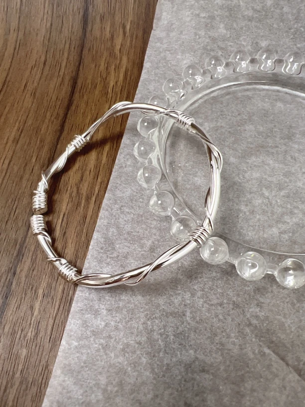 足银手镯 时尚复古百搭高级设计感曲线缠绕银手镯