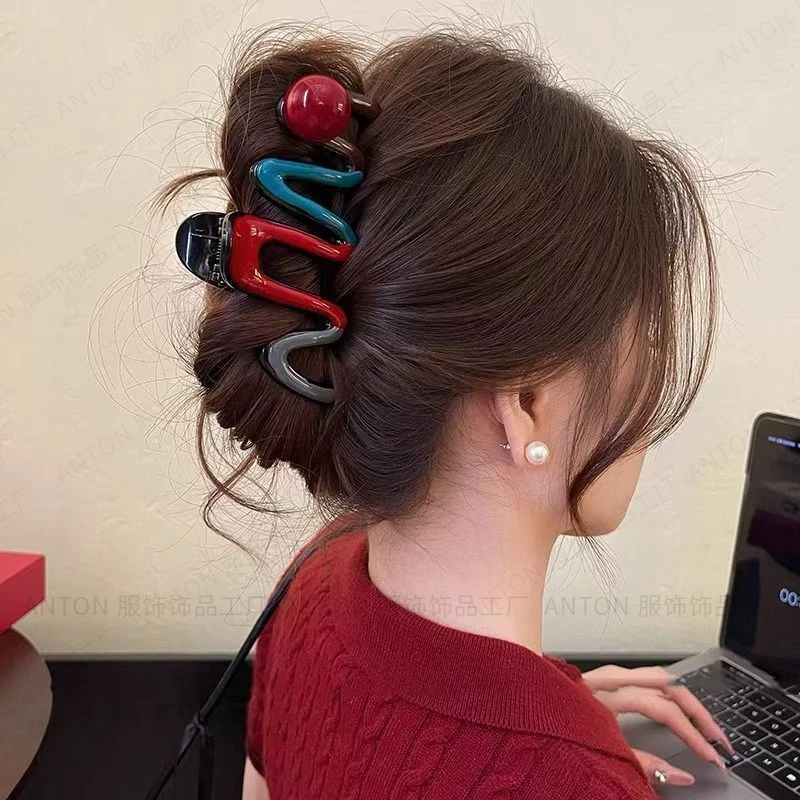 多巴胺波浪珍珠头发抓夹大号鲨鱼夹发夹女2024新款高级感夹子发饰