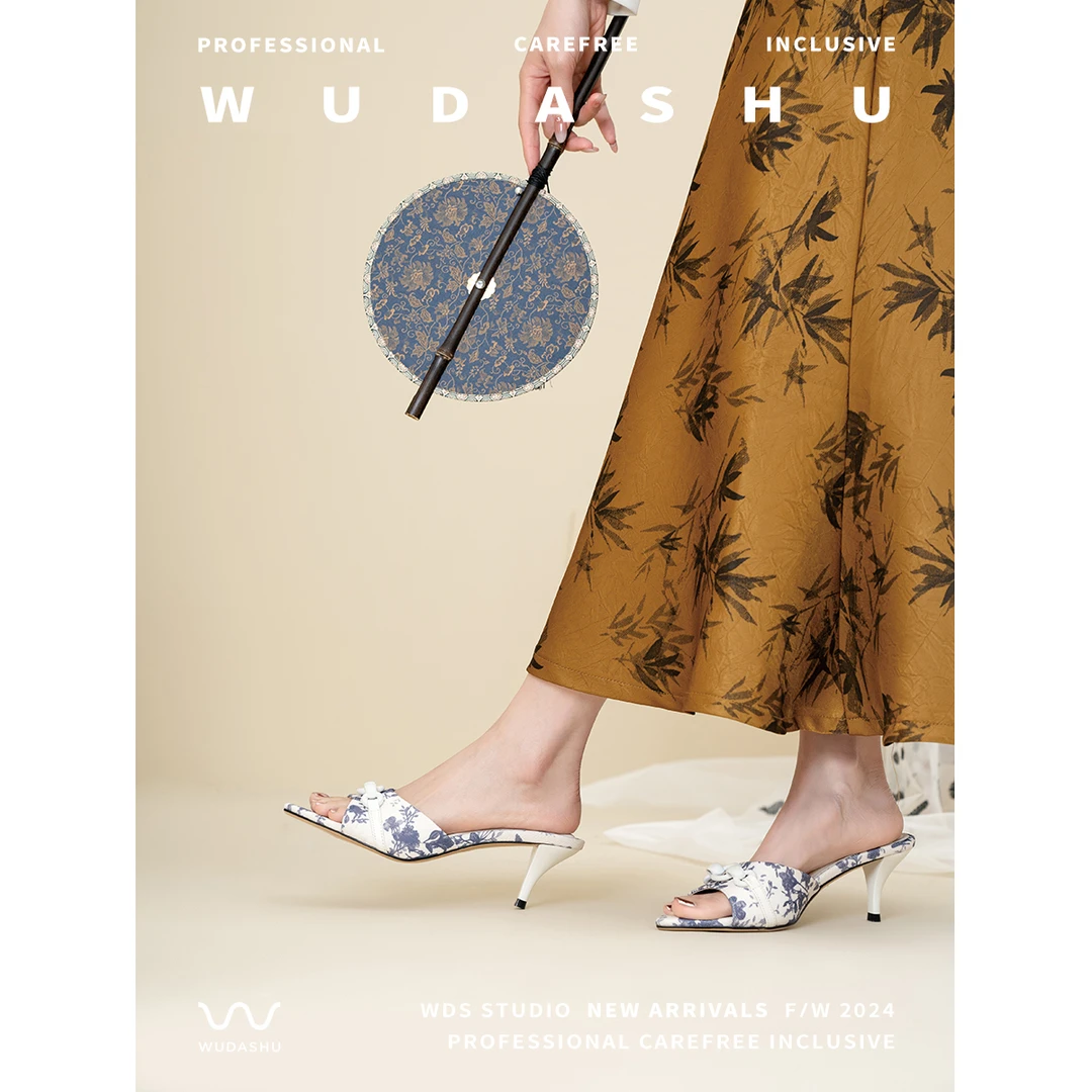 穿高跟鞋的吴大叔2024新款中式气质露趾外穿凉拖鞋真皮尖头女凉鞋