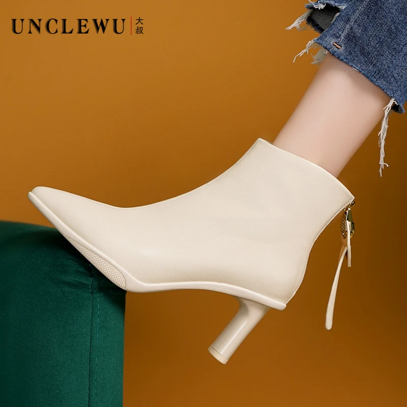 吴大叔秋冬时尚短靴气质运动底显瘦粗跟靴子百搭尖头短筒高跟靴