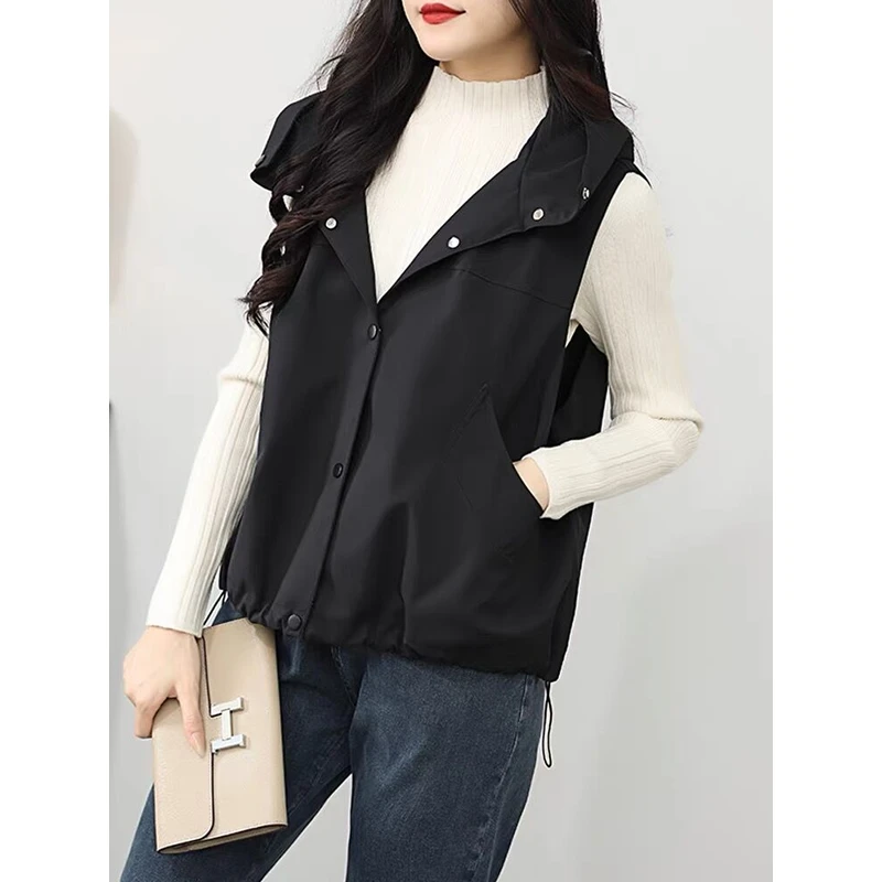 高级感2025秋装新款百搭连帽休闲宽松短款马甲外穿女小个子马夹潮