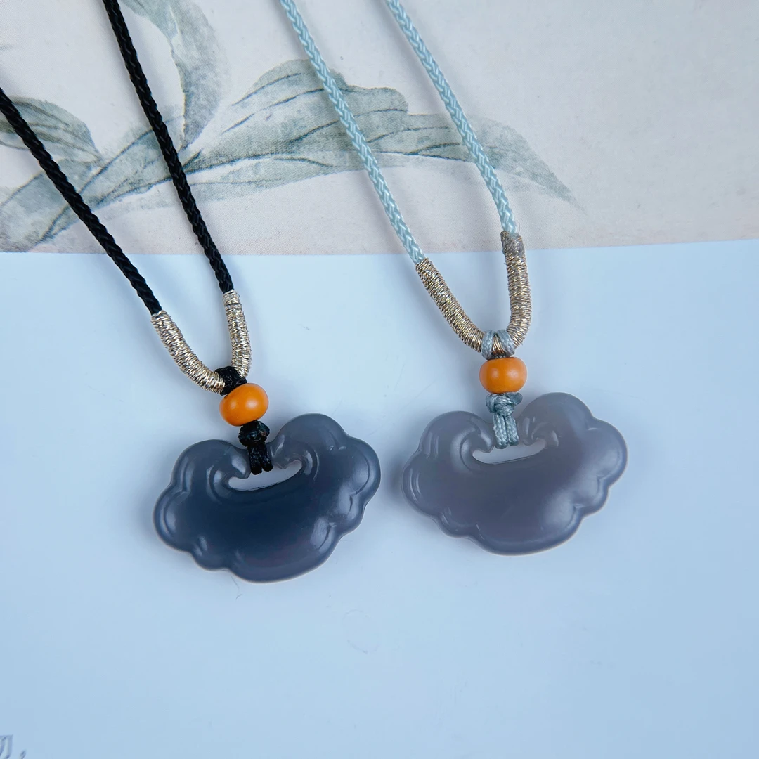 24mm正宗正版上等天然玉石和田玉烟紫如意锁拍一发一备注深浅色