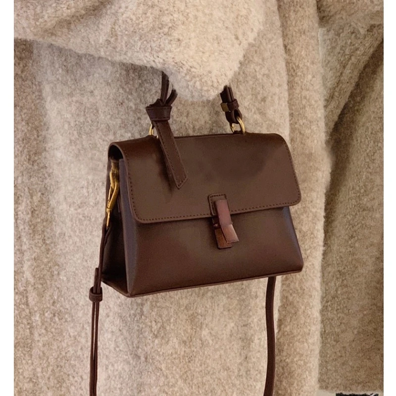 高级感桃木复古女包单肩斜挎包手提包包2024新款潮大容量