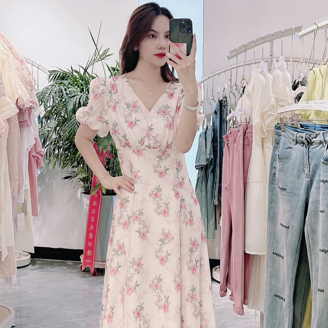 女装连衣裙碎花显瘦气质夏季泡泡袖印花长裙温柔收腰