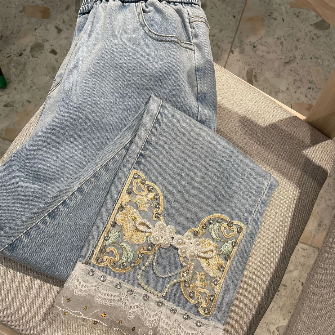 E-24011705裤脚钉珠亮片装饰国风牛仔裤