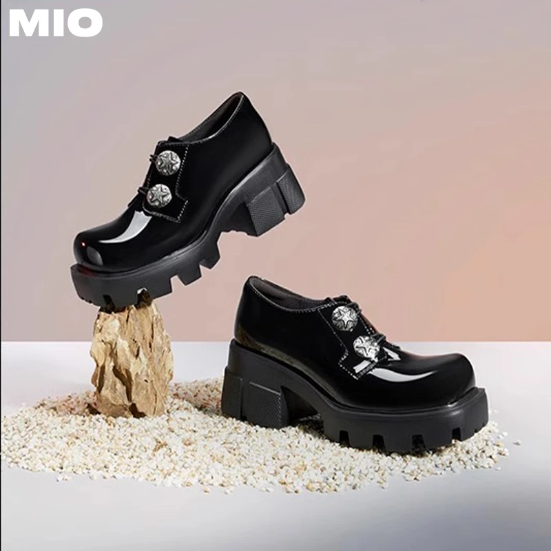MIO【摩登学院】百搭厚底高跟英伦风秋季黑色乐福鞋单鞋M234530224
