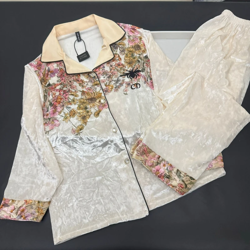 秋冬季带胸垫金丝绒睡衣女长袖保暖网红大码宽松金钻绒家居服套装