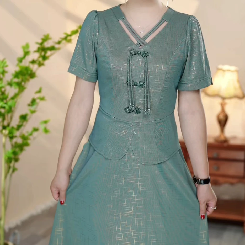 夏季新款国风显瘦气质遮肚修身优雅新中式高级感绿色假两件裙子