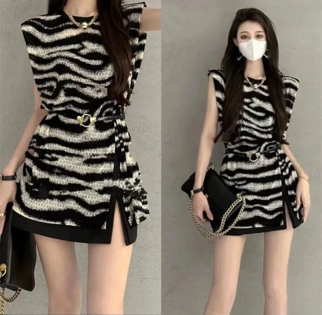 御姐风网红气质条纹上衣夏季新款设计感无袖开叉T恤带垫肩配腰带