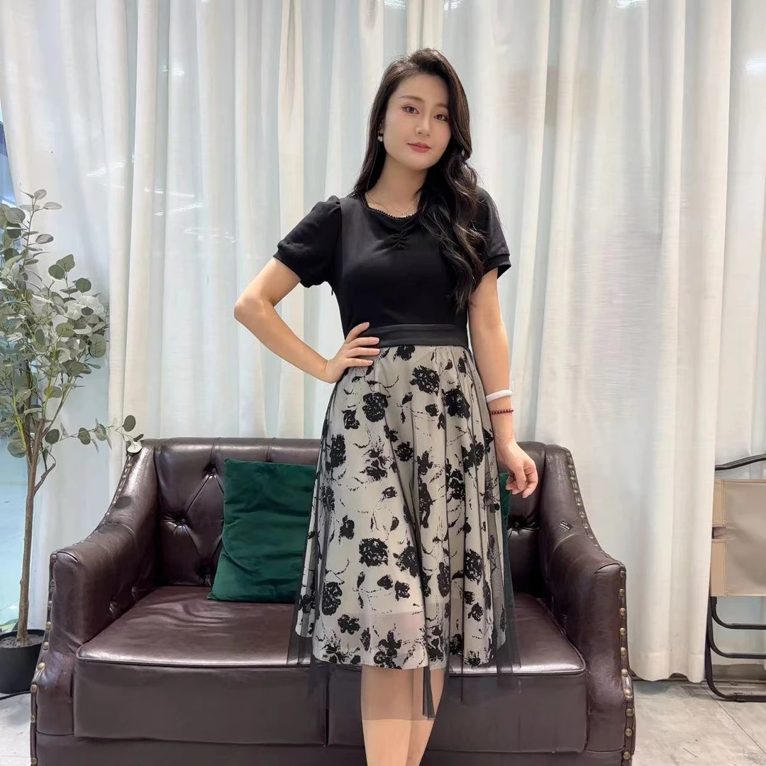 高级感洋气钉珠减龄显瘦遮肉拼接假两件连衣裙网纱黑色甜美实拍