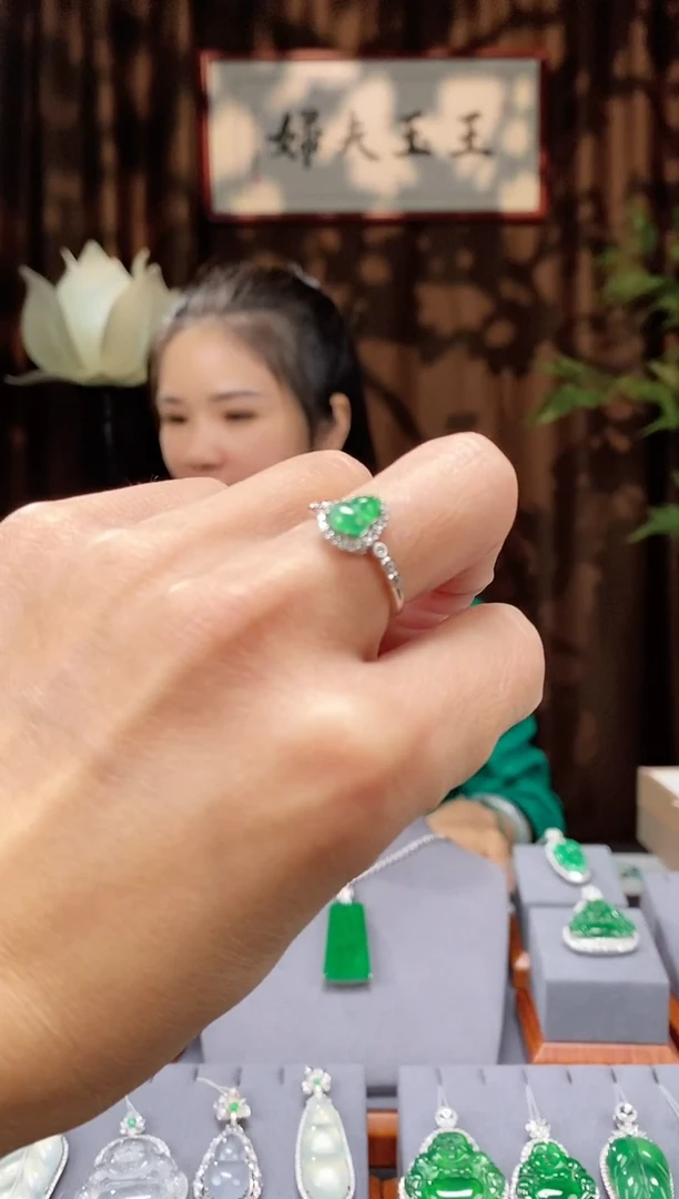【闪购商品】翡翠戒指银S925镶嵌戒指