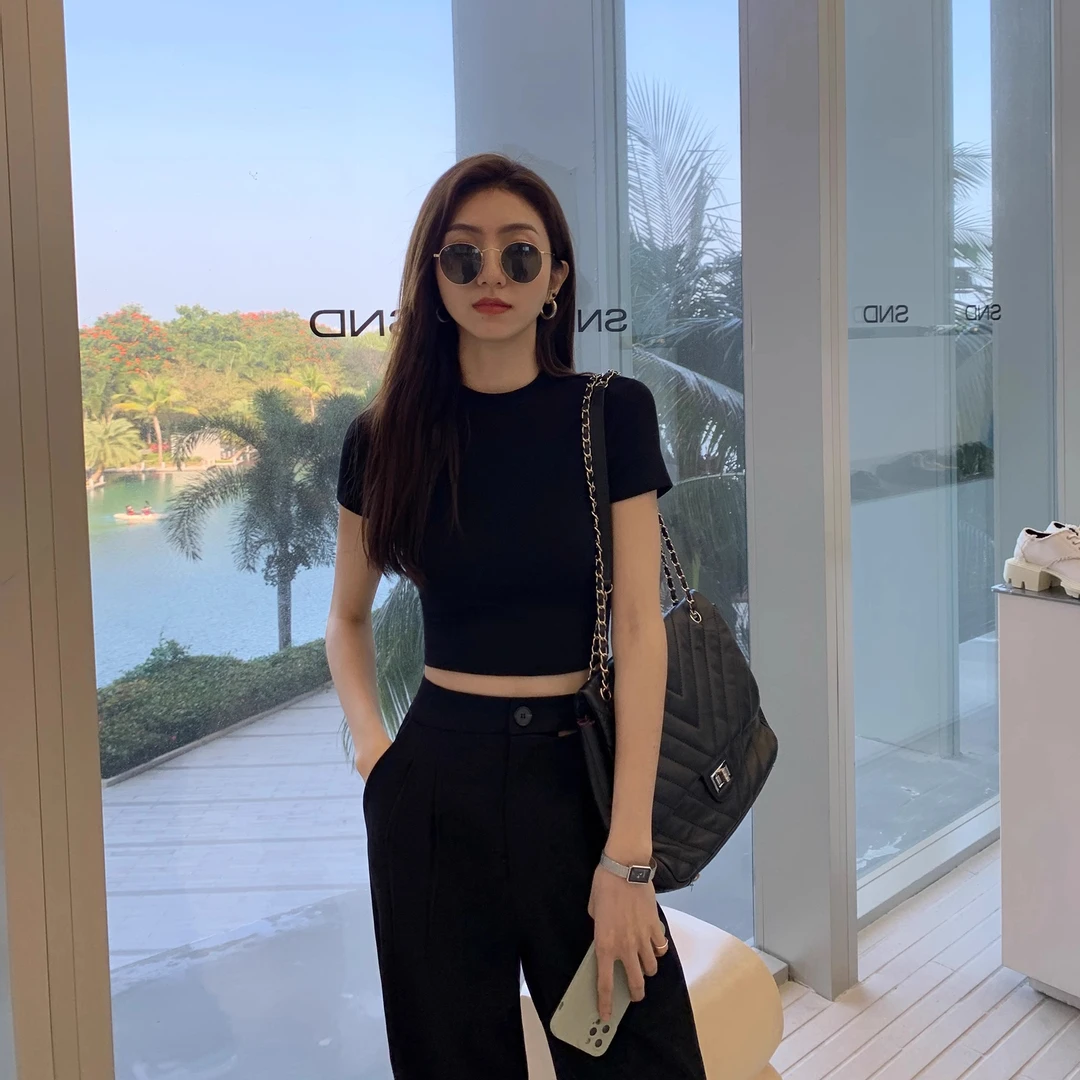 黑色短袖t恤女春夏新款修身显瘦高腰短款露脐辣妹上衣夏季网红潮