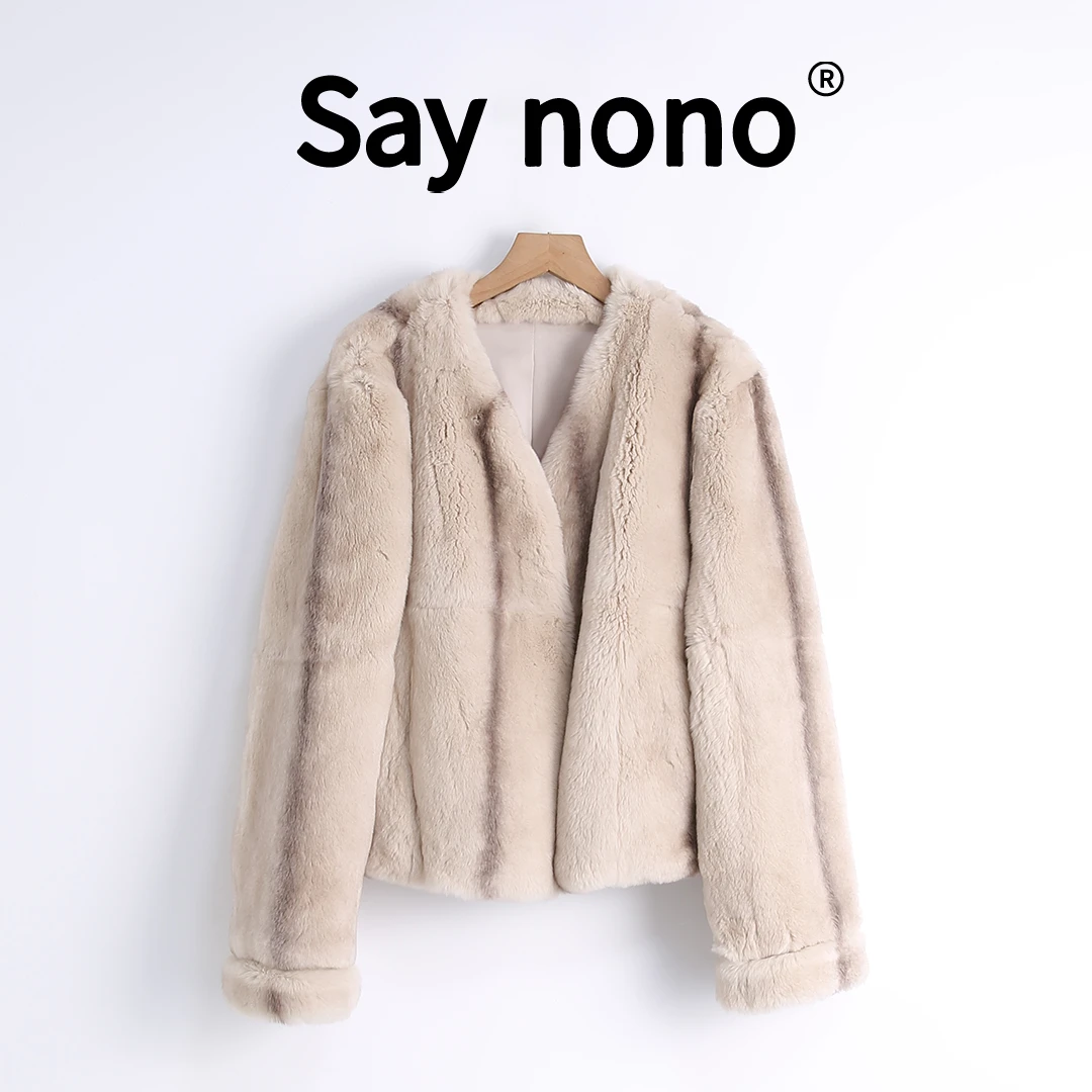 懒猫nono│Saynono 玛格利特＿中古风V领獭兔毛喷条撞色外套 /MLL87