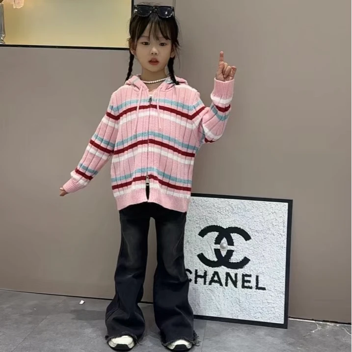 2024秋冬季新款女童糖果色系连帽条纹拉链毛衣阔腿裤时尚女孩套装