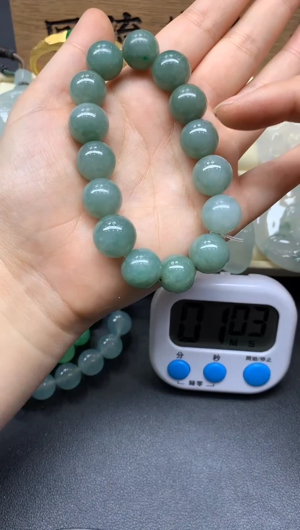 【闪购商品】翡翠手串未镶嵌16-多人