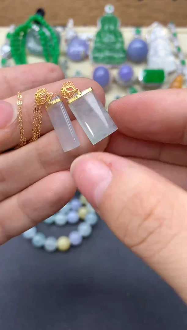 【闪购商品】翡翠颈饰18K金镶嵌300多人