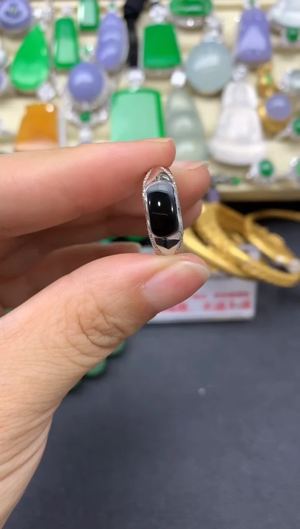 【闪购商品】翡翠戒指18K金镶嵌214-中国好珍宝