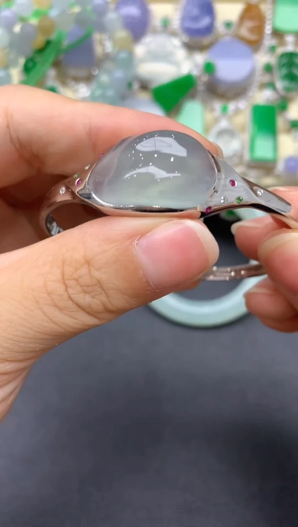 【闪购商品】翡翠手镯18K金镶嵌506-中国好珍宝