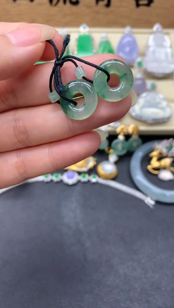 【闪购商品】翡翠颈饰未镶嵌65-多人