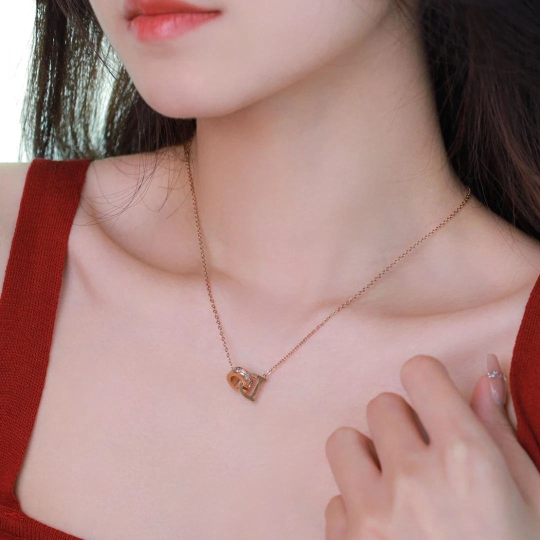 OULLEN 钛钢项链 不掉色设计字母D项链女百搭锁骨链轻奢气质饰品