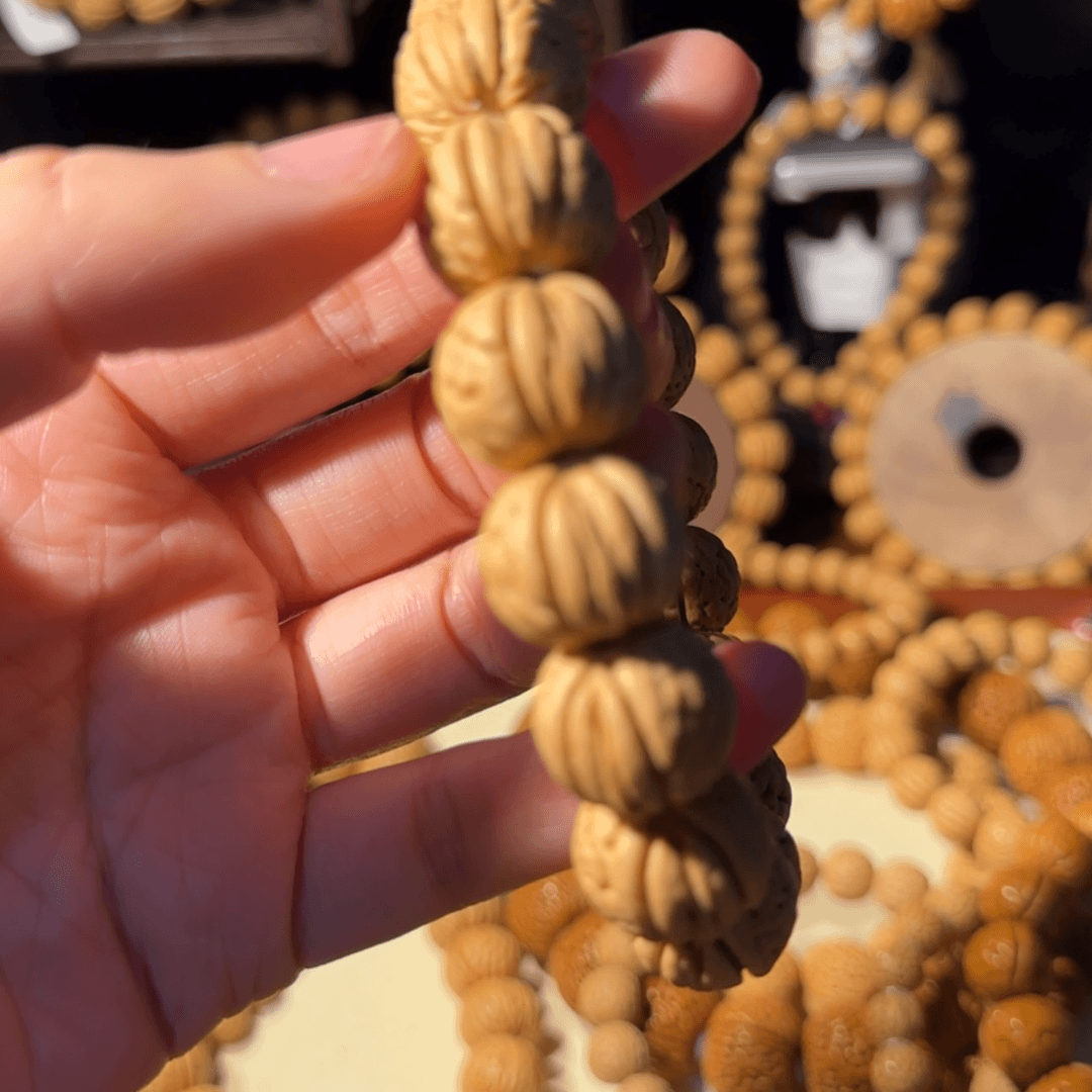 【闪购商品】桃核吊坠@**人