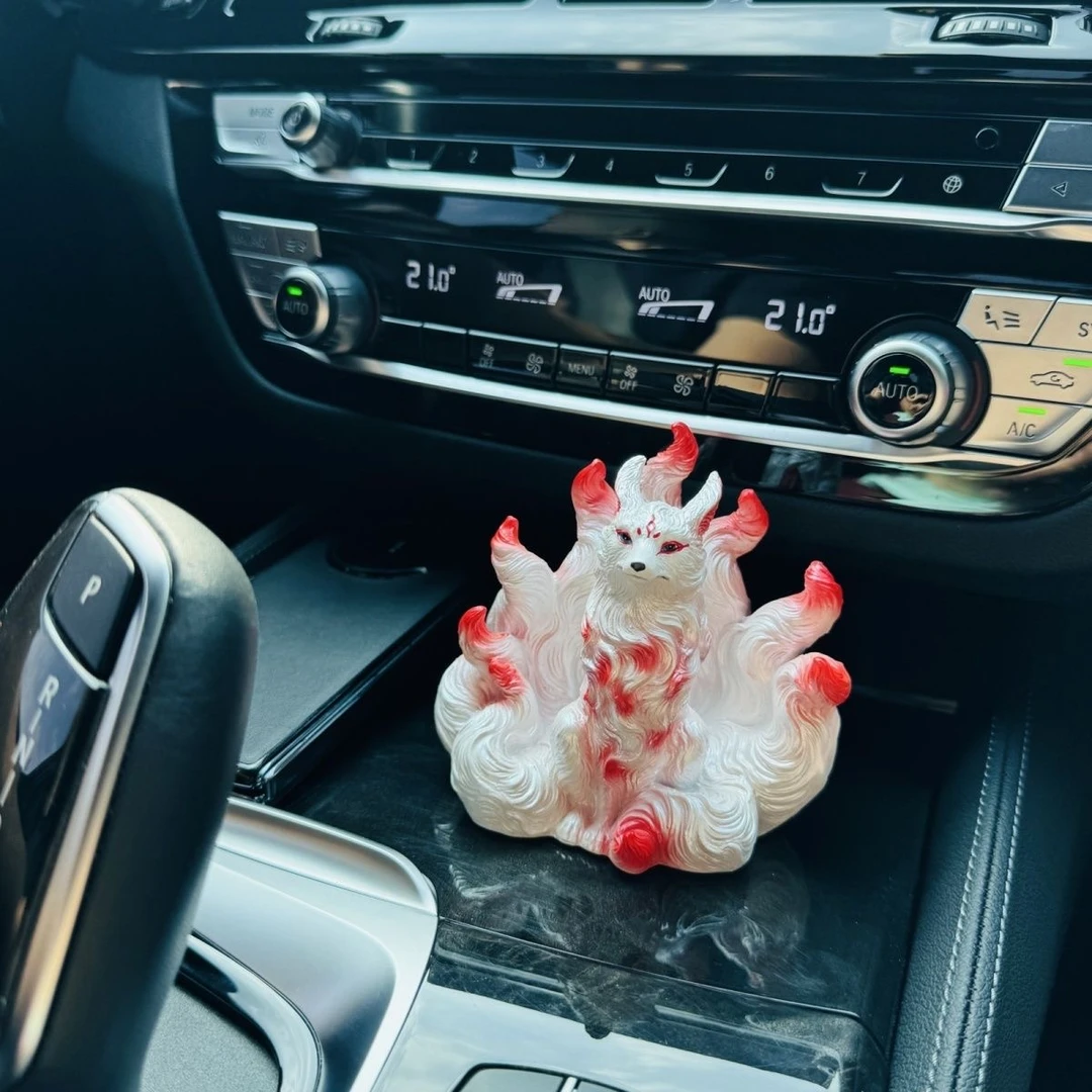 九尾狐摆件小狐狸车载车内网红摆件花园多肉植物摆件办公室摆件