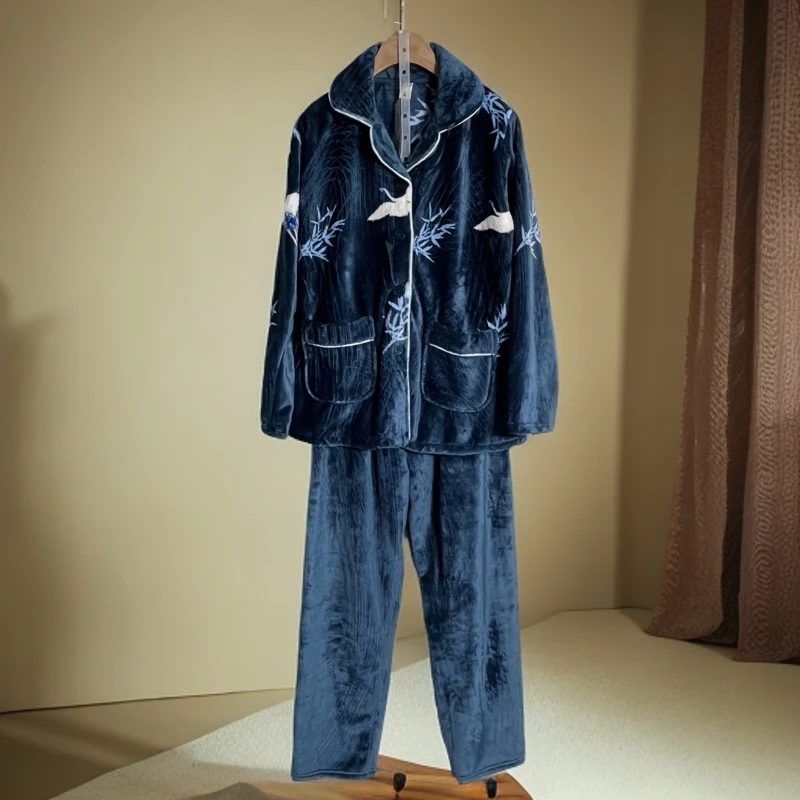 DEL006  加厚花色法兰绒冬季保暖女家居睡衣套装AD8225533