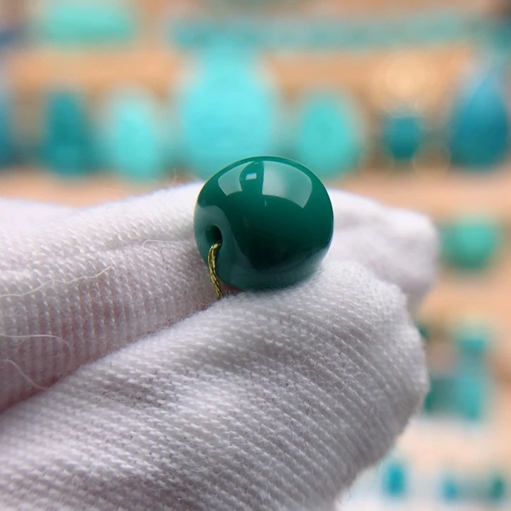 绿松石珠宝奇石未镶嵌8.3mm✖️7.6mm老型