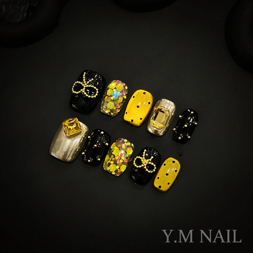Y.M studio 元宝团子小众INS风穿戴甲美甲纯手工定制短甲贴片