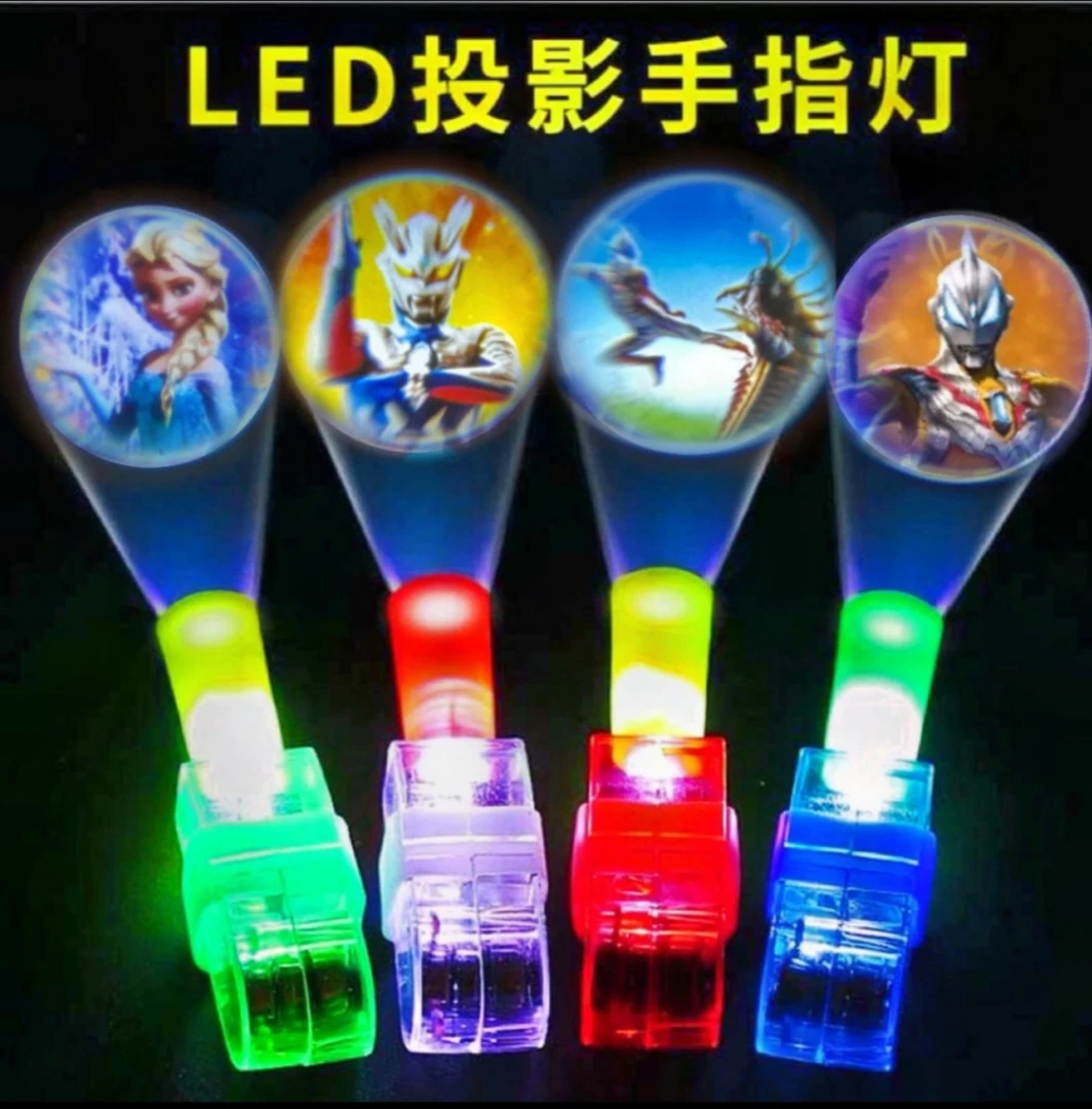 新款百变手持投影灯 多款卡通手指灯 手指发光卡通戒指投影灯