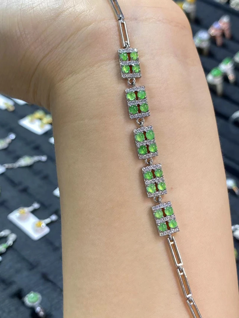 缅甸天然阳绿手链气质