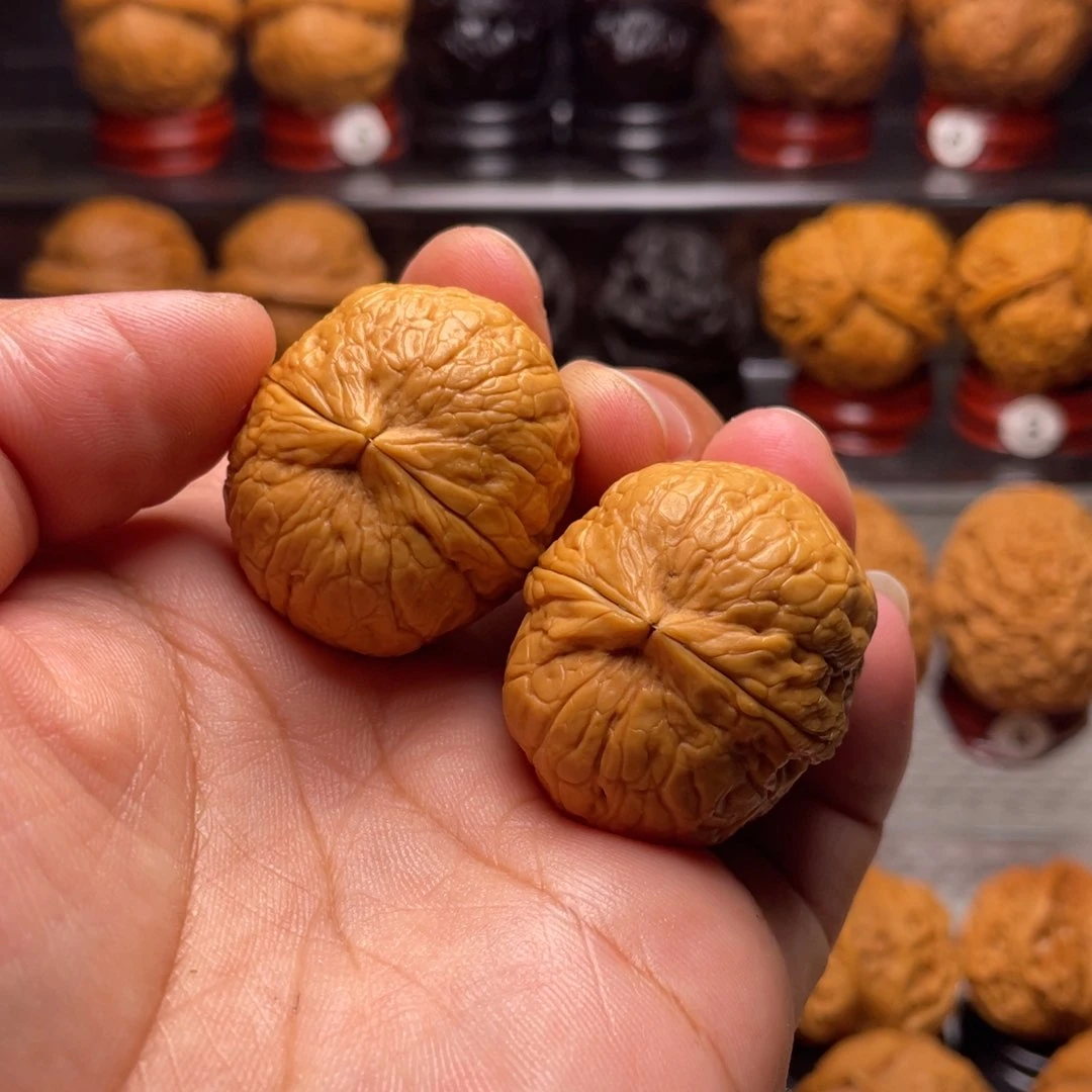 文玩核桃把件蛇皮球33