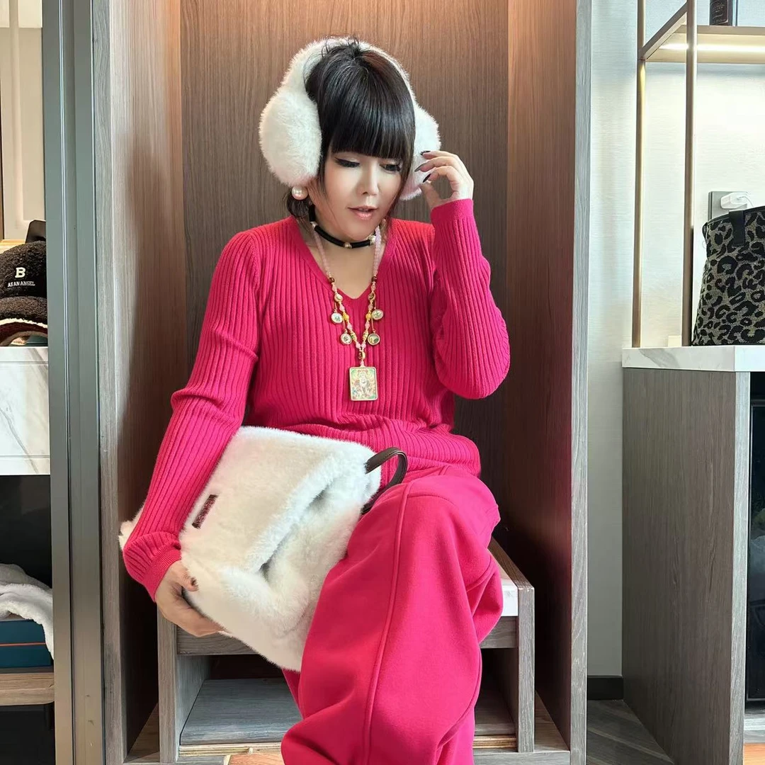 210810   新款设计感V领长袖百搭修身打底衫针织衫