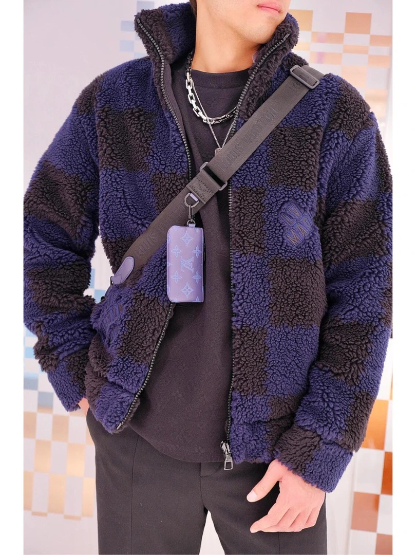 路易威登/Louis Vuttion 蓝色泰迪外套02143/L码/全新原吊