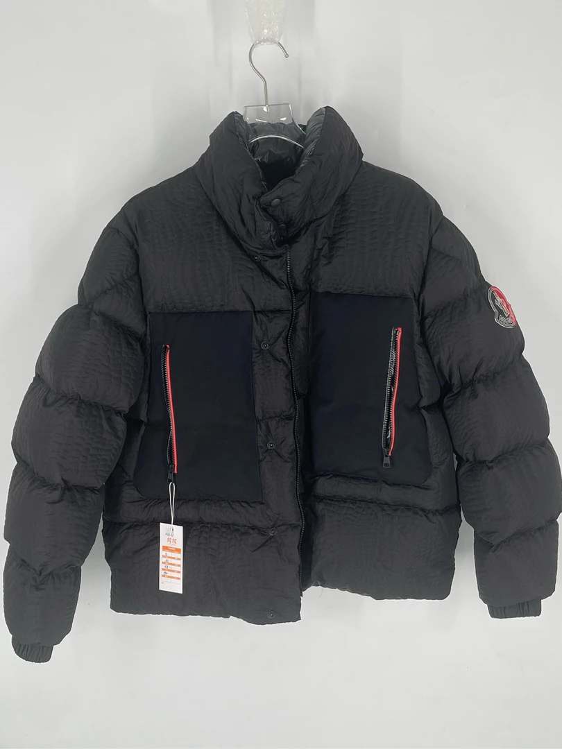 蒙口/Moncler 廓形羽绒服02157/3码/99新/160-180