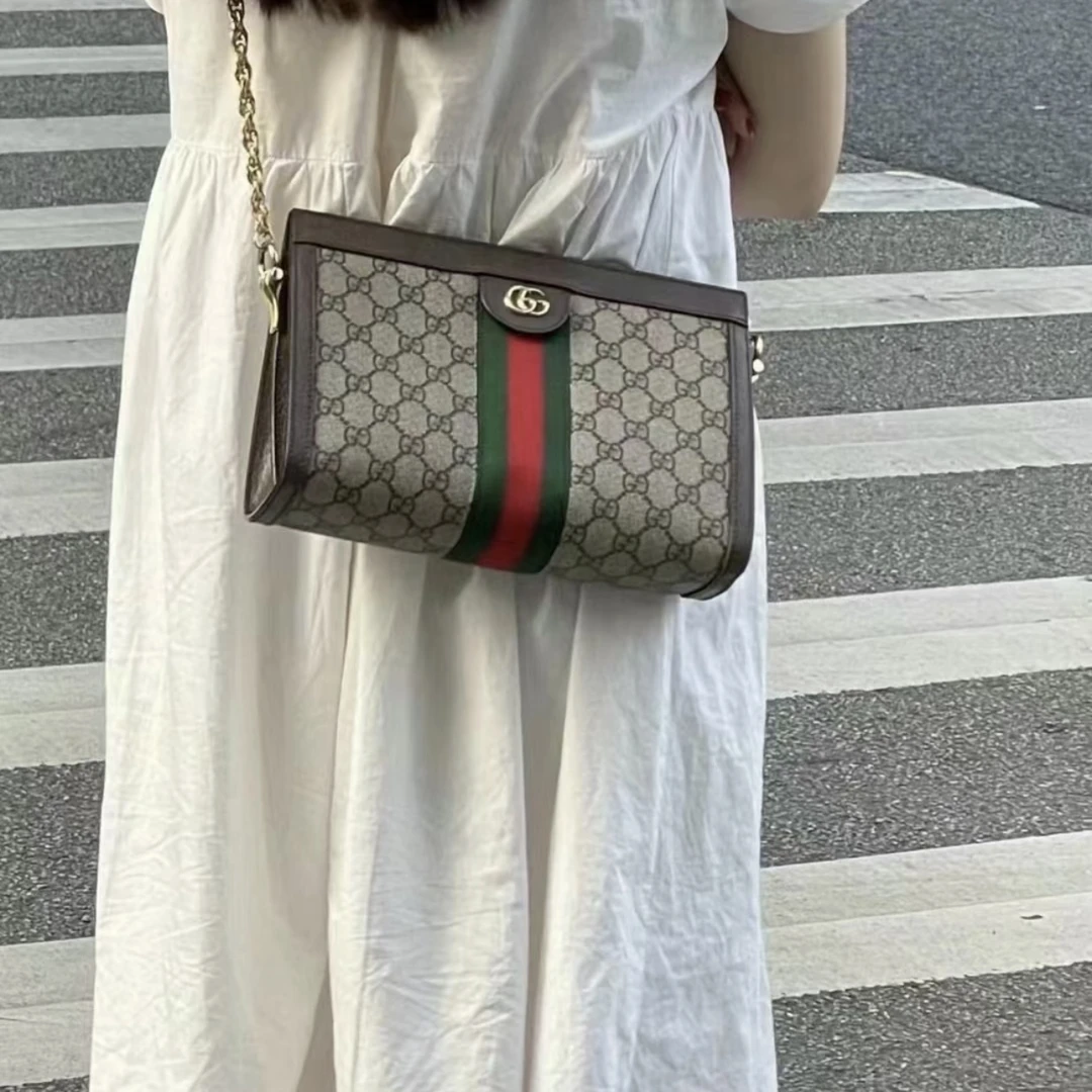 95新 GUCCI/古驰 现代款古驰夹子大号斜挎包/2206/送中检